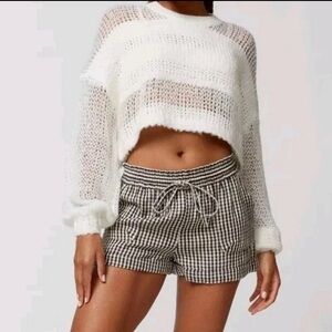 Urban Outfitters- Kimchi Blue - Open Knit Cropped Sweater - Off White -Medium